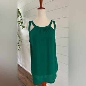 EXPRESS GREEN TANK TOP
SIZE: LARGE